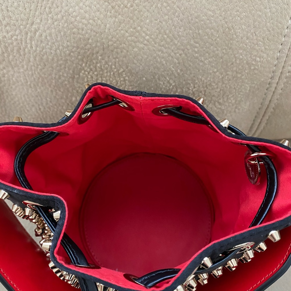 Christian Louboutin Marie Jane bucket bag - Picture 3 of 6